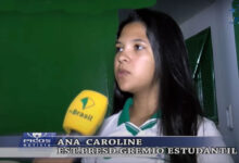 Ana Caroline, presidente de um grêmio estudantil