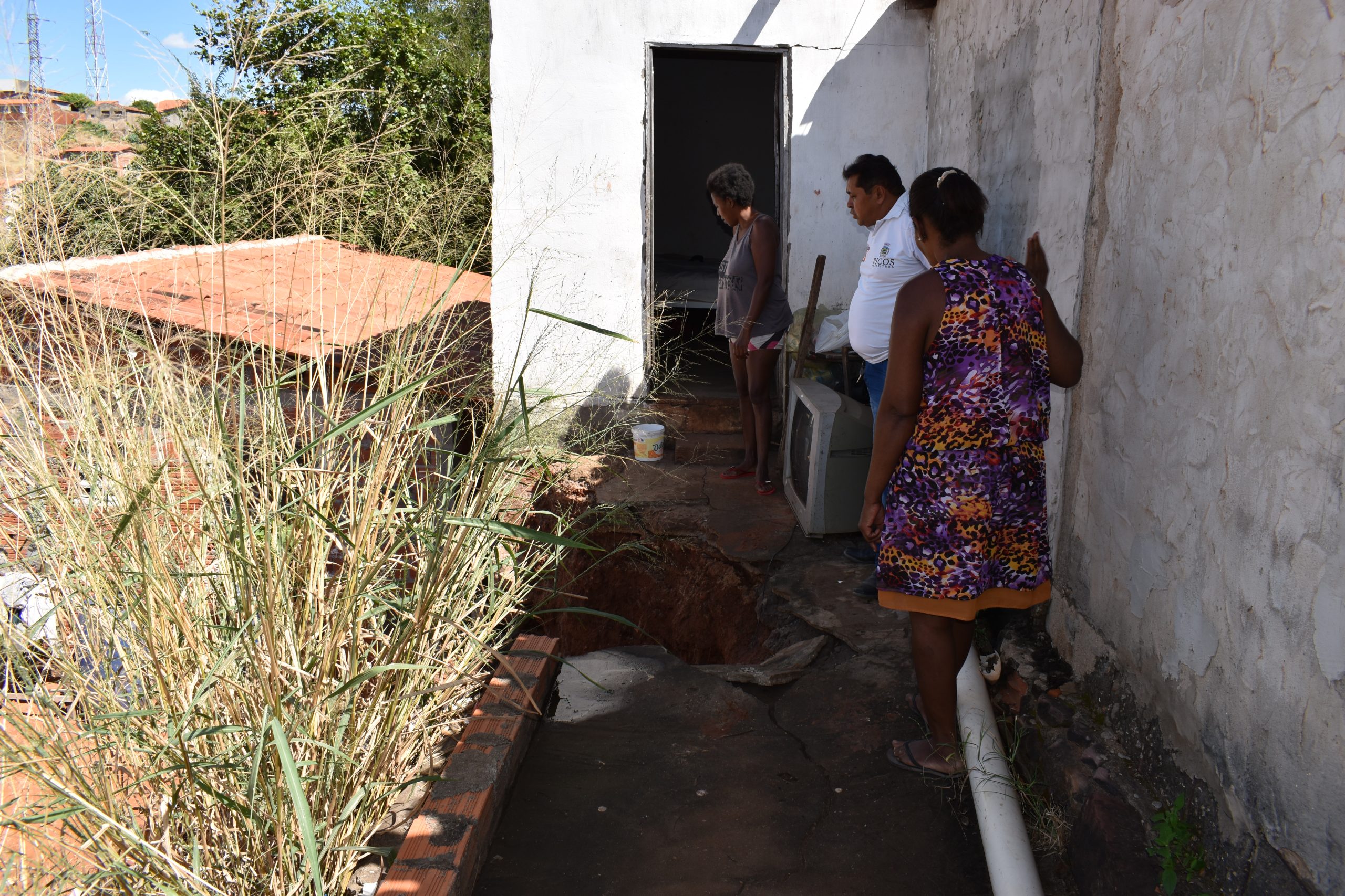 Secretaria de Defesa Civil realiza vistoria técnica em casa no Bairro São José