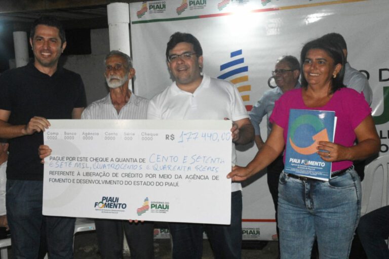 Governador libera crédito para produtores de Picos e prestigia prova de mountain bike