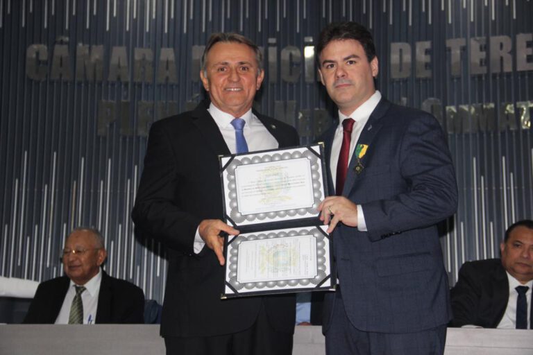 Deputado Severo Eulálio recebe Medalha Mérito Legislativo da Câmara Municipal de Teresina