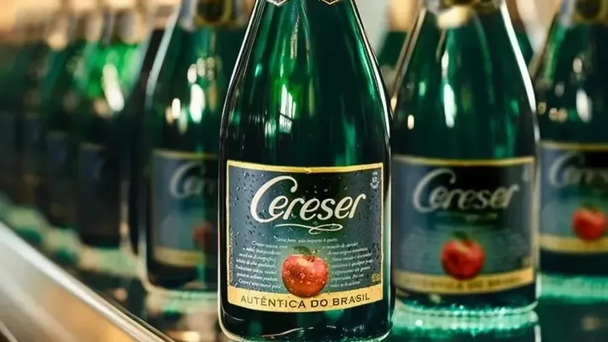 Anvisa manda recolher lotes da Sidra Cereser por risco de fragmentos de vidro