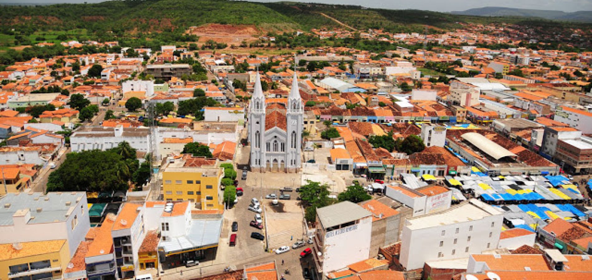 Tragédia em Picos: menina de 1 ano morre afogada em piscina