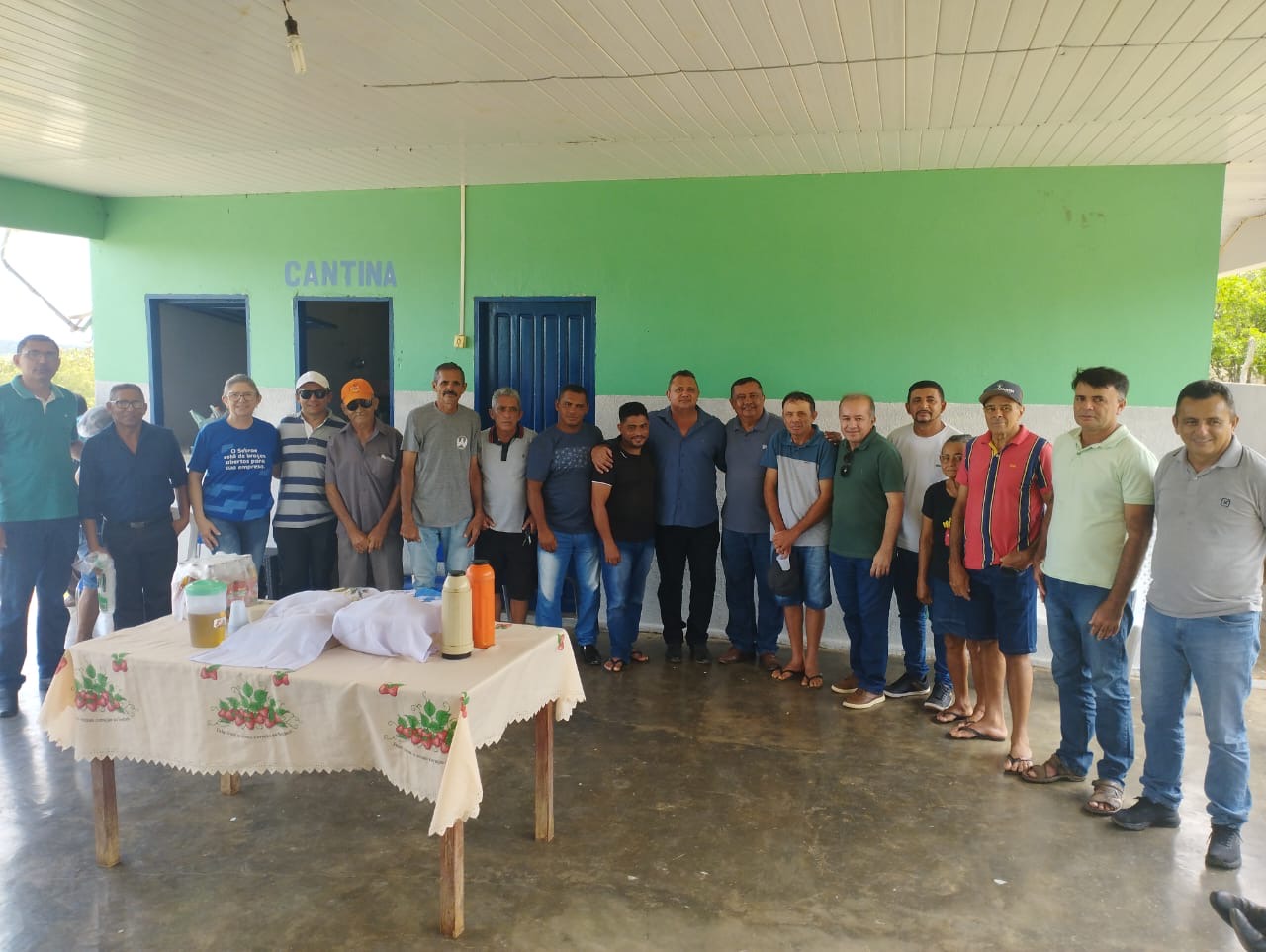 Prefeito Miguel Rodrigues e vice João Batista participam de assembleia geral ordinária da Cooperativa de Cajucultores de Itainópolis