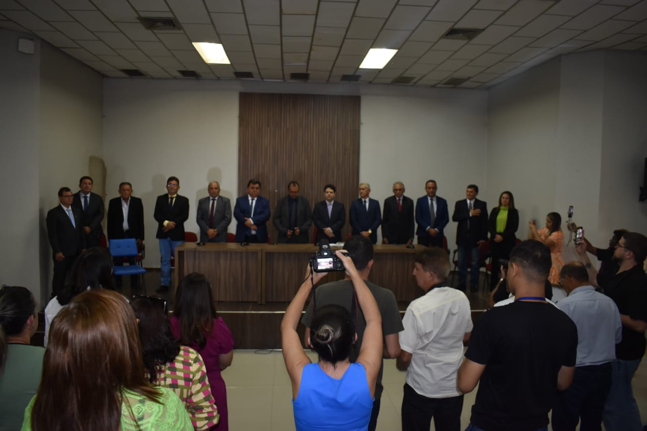 Prefeito de Picos leva mensagem de prestação de contas e realizações na reabertura do ano legislativo
