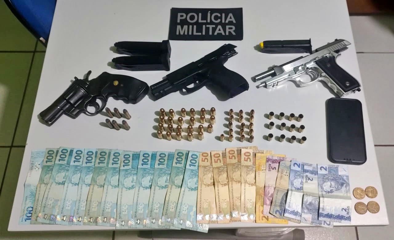 Operação policial em Simplício Mendes resulta na apreensão de armas e prisão de suspeito