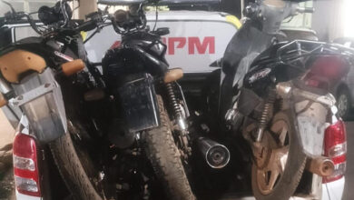 Motos apreendidas em São Luís do Piauí - Foto: PMPI