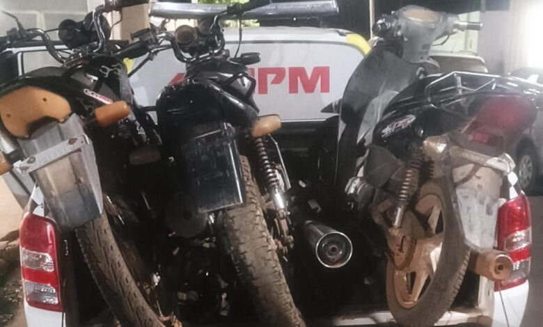 Motos apreendidas em São Luís do Piauí - Foto: PMPI