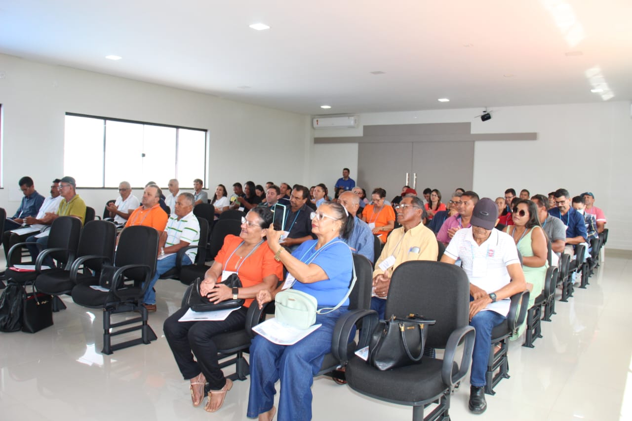 Secretária de Agricultura e Abastecimento de Picos participa de Assembleia Geral do Sisar/Piauí