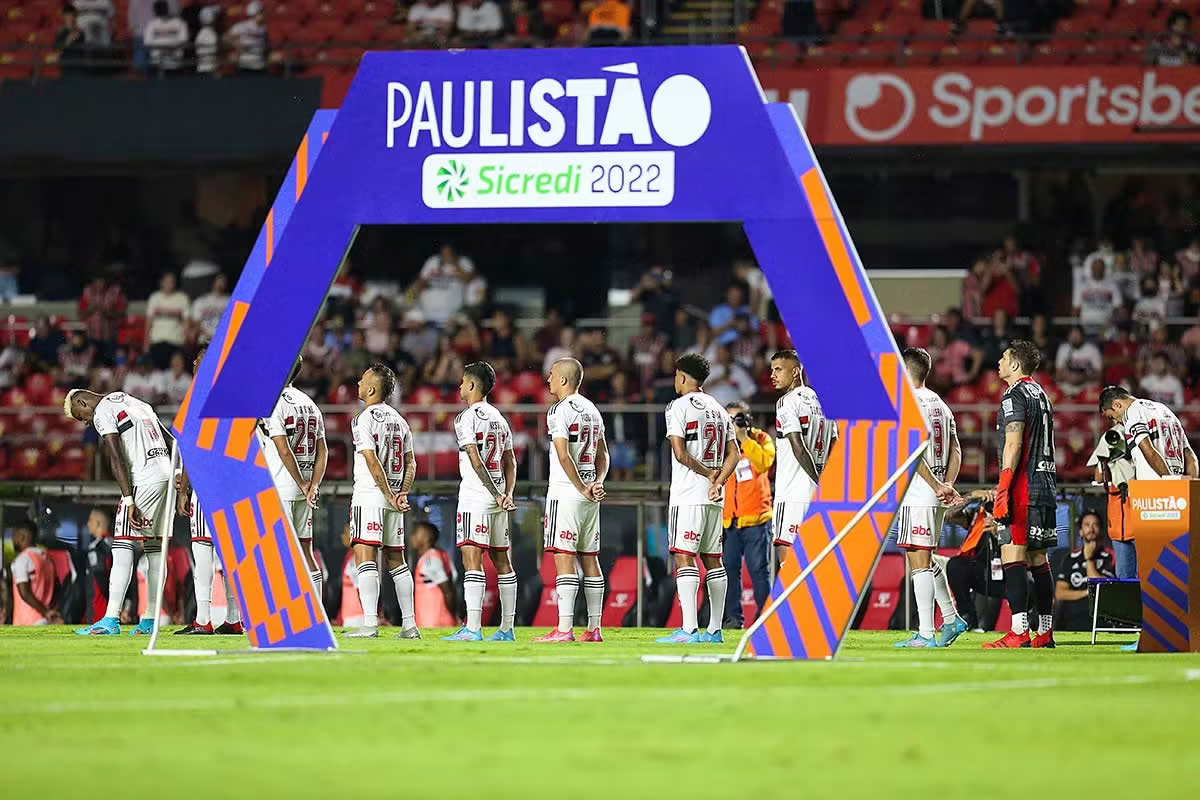 No meio do campeonato, quais os favoritos a vencer o Paulistão?