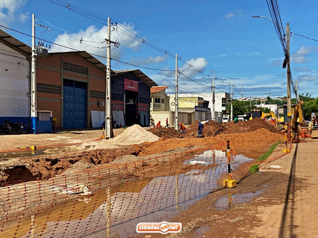 Obra no bairro Ipueiras tem tirado o sono dos moradores - Foto: Cidadesnanet