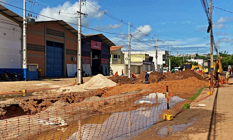 Obra no bairro Ipueiras tem tirado o sono dos moradores - Foto: Cidadesnanet