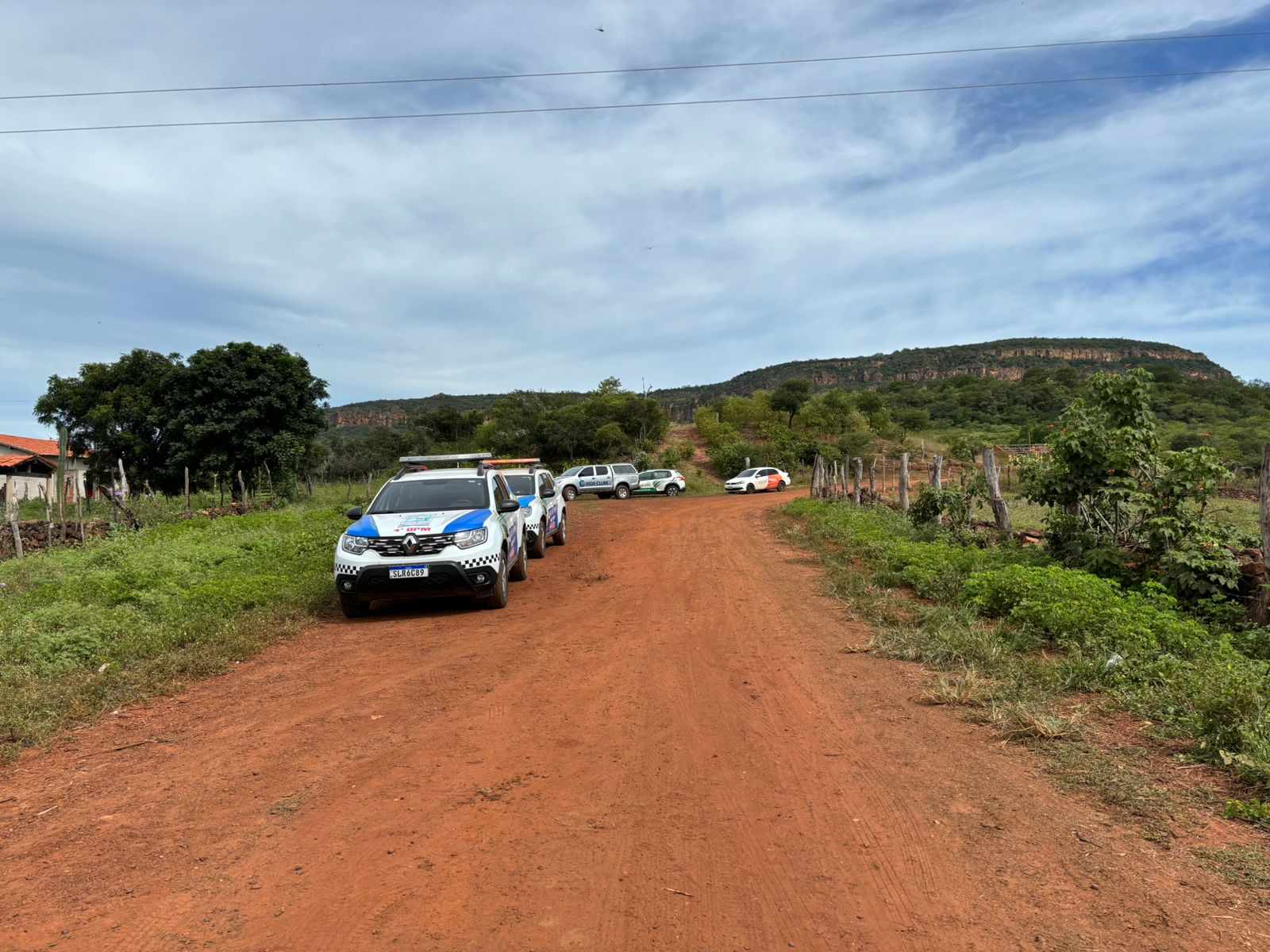 Criminosos trocam tiros com a polícia na zona rural de Picos