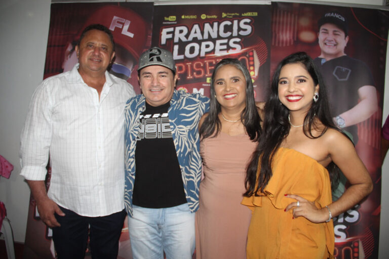 Álbum de fotos: Primeira noite de shows do 70º aniversário de Itainópolis