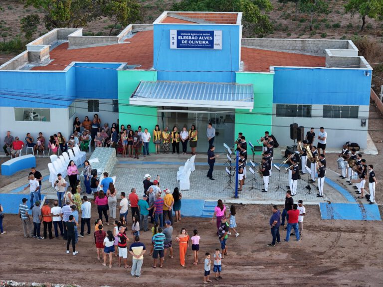 Prefeito Gil Paraibano inaugura UBS no povoado Mirolândia