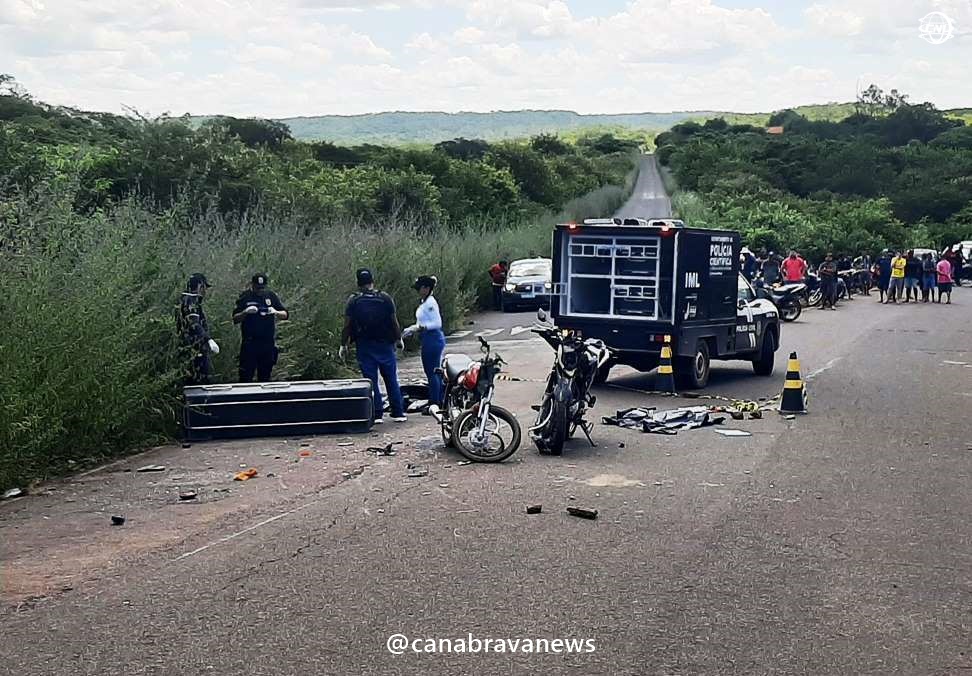 Colisão entre motocicletas deixa duas pessoas mortas na PI 238 em Bocaina