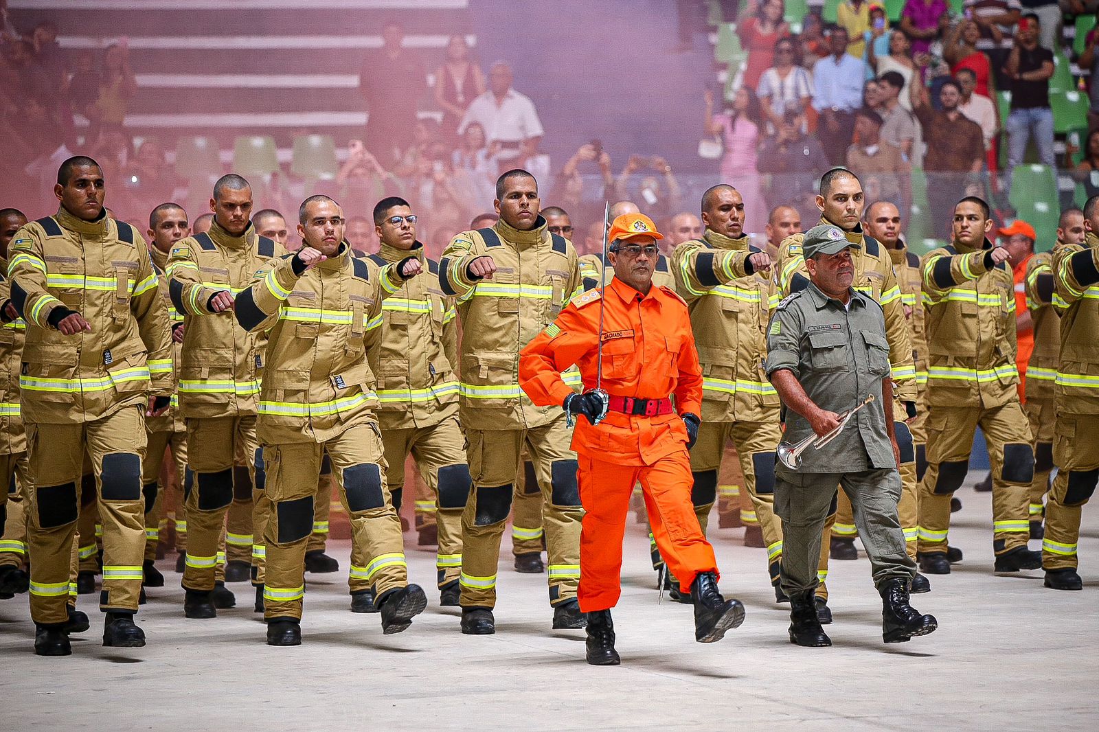 Governo nomeia mais de 200 bombeiros e anuncia novo curso de formação no Piauí