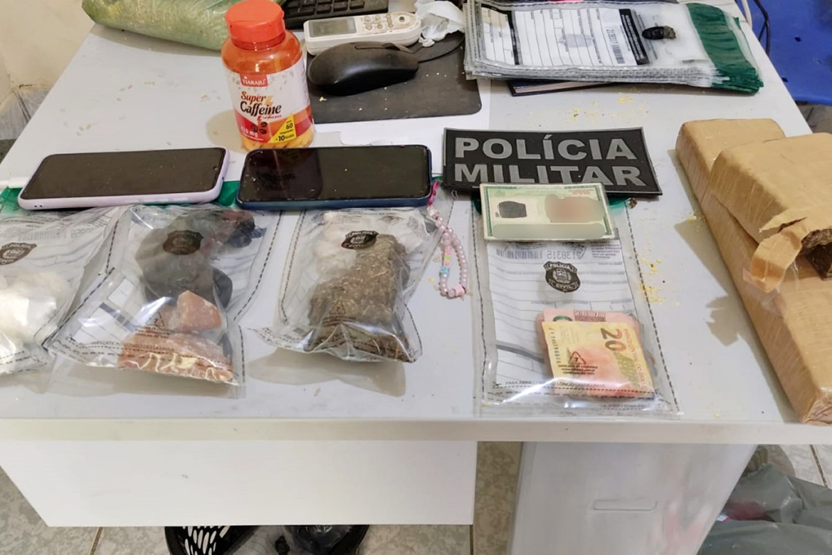 Mulher é presa com grande quantidade de drogas em Blitz na BR-316