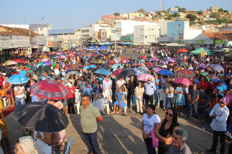 Em Picos, fiéis prestigiam missa da 174ª Festa de Nossa Senhora dos Remédios; veja fotos