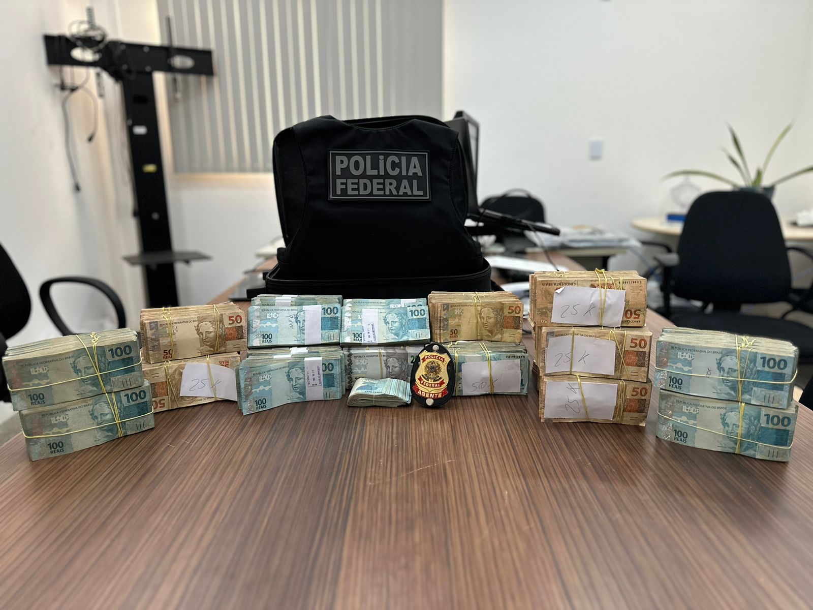 Promotor de Picos é alvo de operação da PF por exigir R$ 3 milhões para arquivar investigação