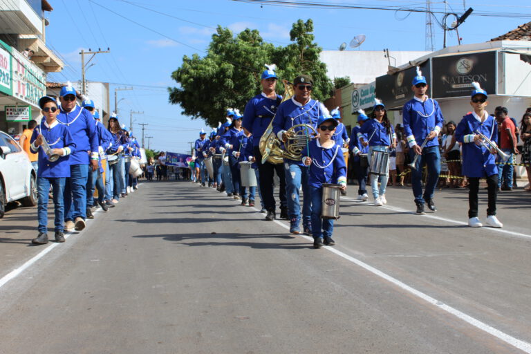Veja fotos do desfile de 7 de Setembro em Itainópolis