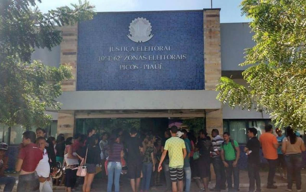 Cartórios do PI abrem no feriado e sábado para regularizar título
