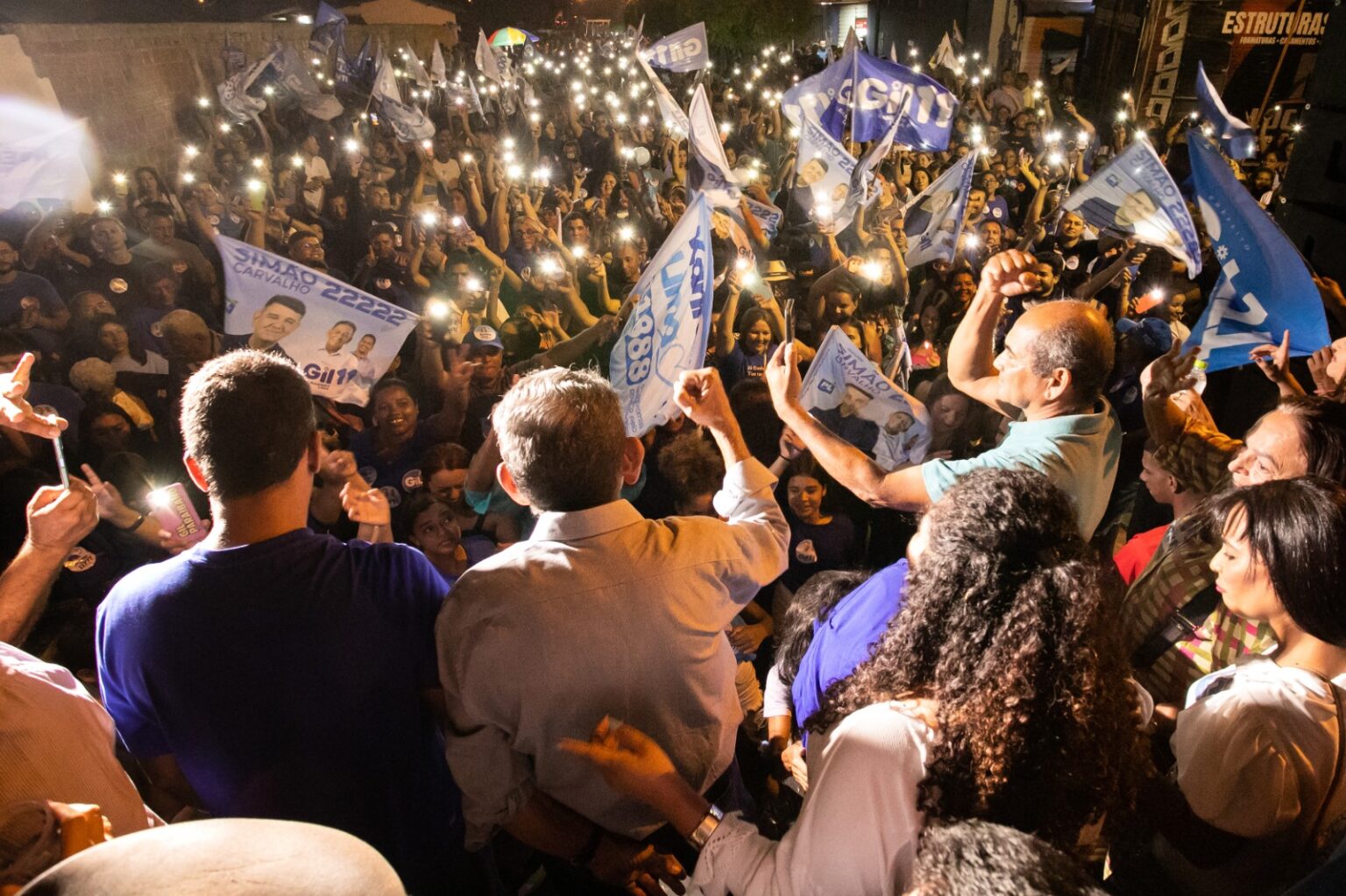 Poeirão atrai multidão no bairro Morada Nova e fortalece campanha à reeleição de Gil Paraibano