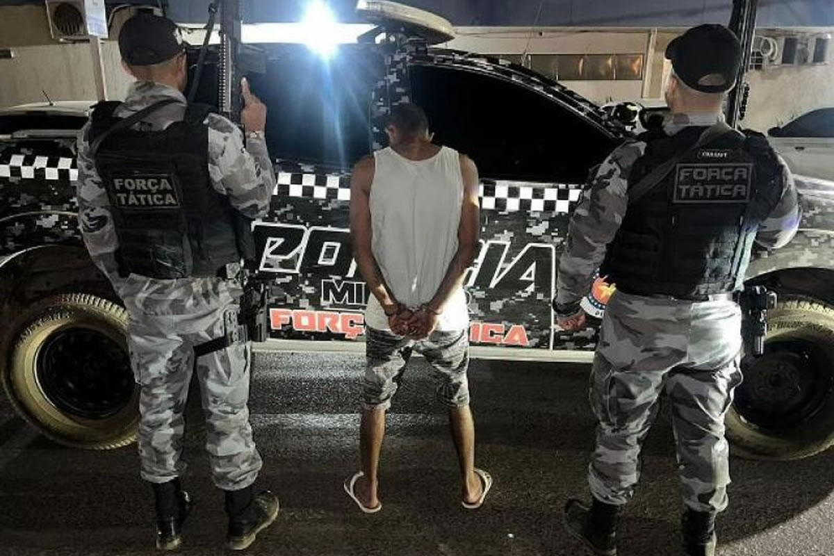 Suspeito de roubo é preso pela Força Tática da PM no bairro Morada do Sol, em Picos