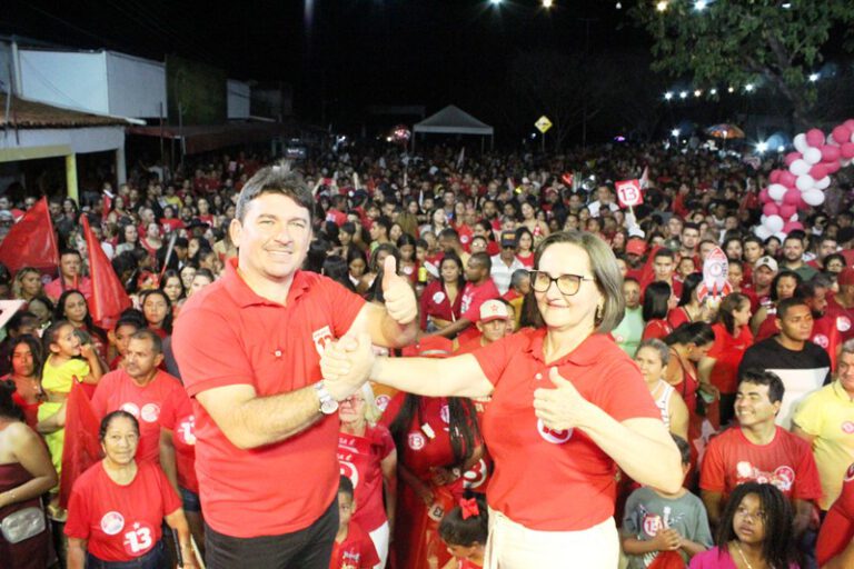 Multidão participa de caminhada e comício de Elvis Ramos e Iolanda Rêgo em Ipiranga do Piauí