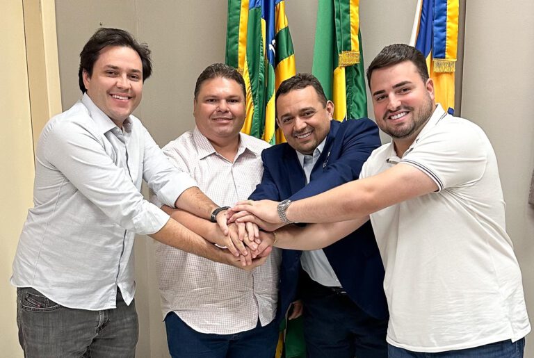 Prefeitos do PT e PSD oficializam apoio a Admaelton Bezerra na disputa pela presidência da APPM