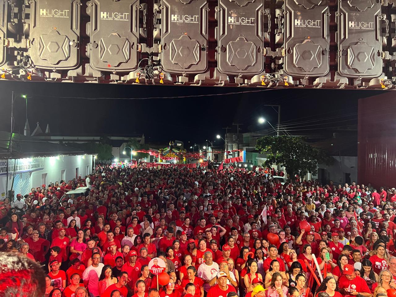Carreata e comício reúnem multidão em apoio a Erivaldo Lopes e Giovan Sousa em Santo Antônio de Lisboa