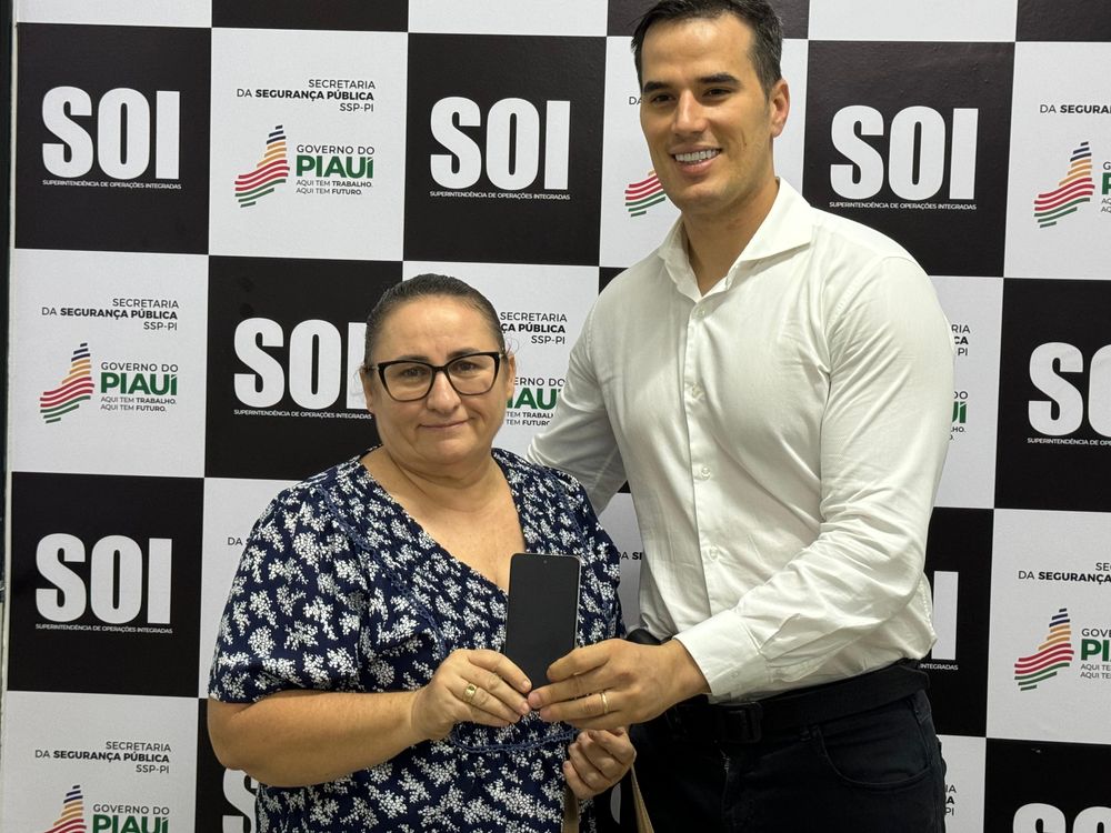 Secretaria de Segurança Pública devolve 200 celulares recuperados no Piauí