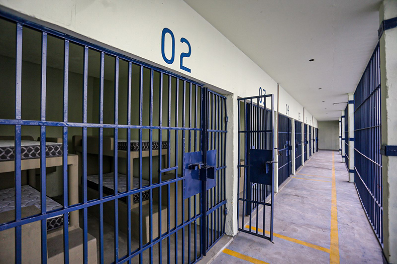 Detentos suspeitos de integrar facção criminosa fogem de penitenciária no PI