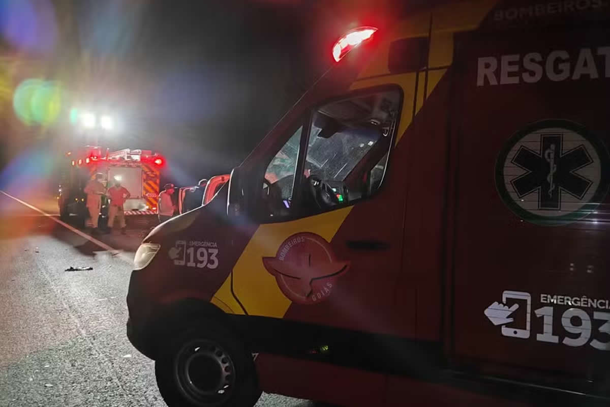 Motociclista morre e motorista fica gravemente ferido em acidente na BR-020, em Pio IX