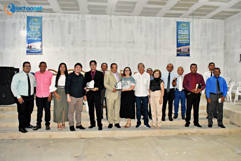 Premiação dos destaques da educação, final do futsal e culto marcam 2º dia do 62º aniversário de Ipiranga do Piauí