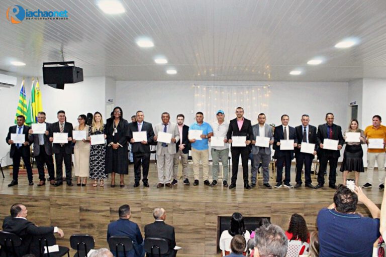 Itainópolis: Miguel Rodrigues, João Batista e vereadores são diplomados pela Justiça Eleitoral; veja fotos