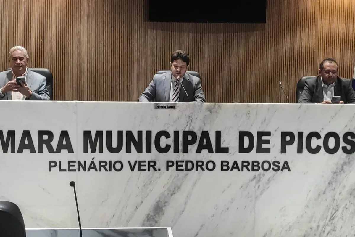 Câmara de Picos aprova por unanimidade o Abono-FUNDEB para profissionais da educação básica