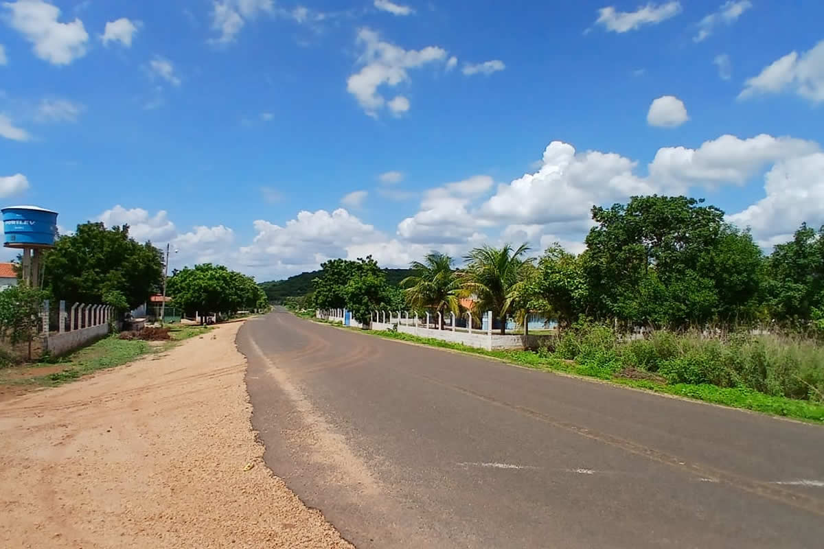 Comunidade Angical dos Domingos, em Picos, segue sem energia desde ontem; moradores reclamam da qualidade do serviço