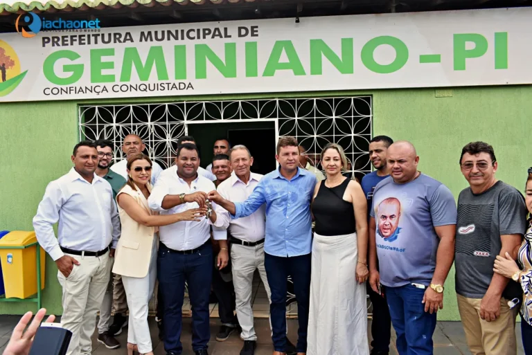 Prefeito Jaillson Campos realiza primeira visita à Prefeitura de Geminiano e encontra prédio sem energia e veículos danificados