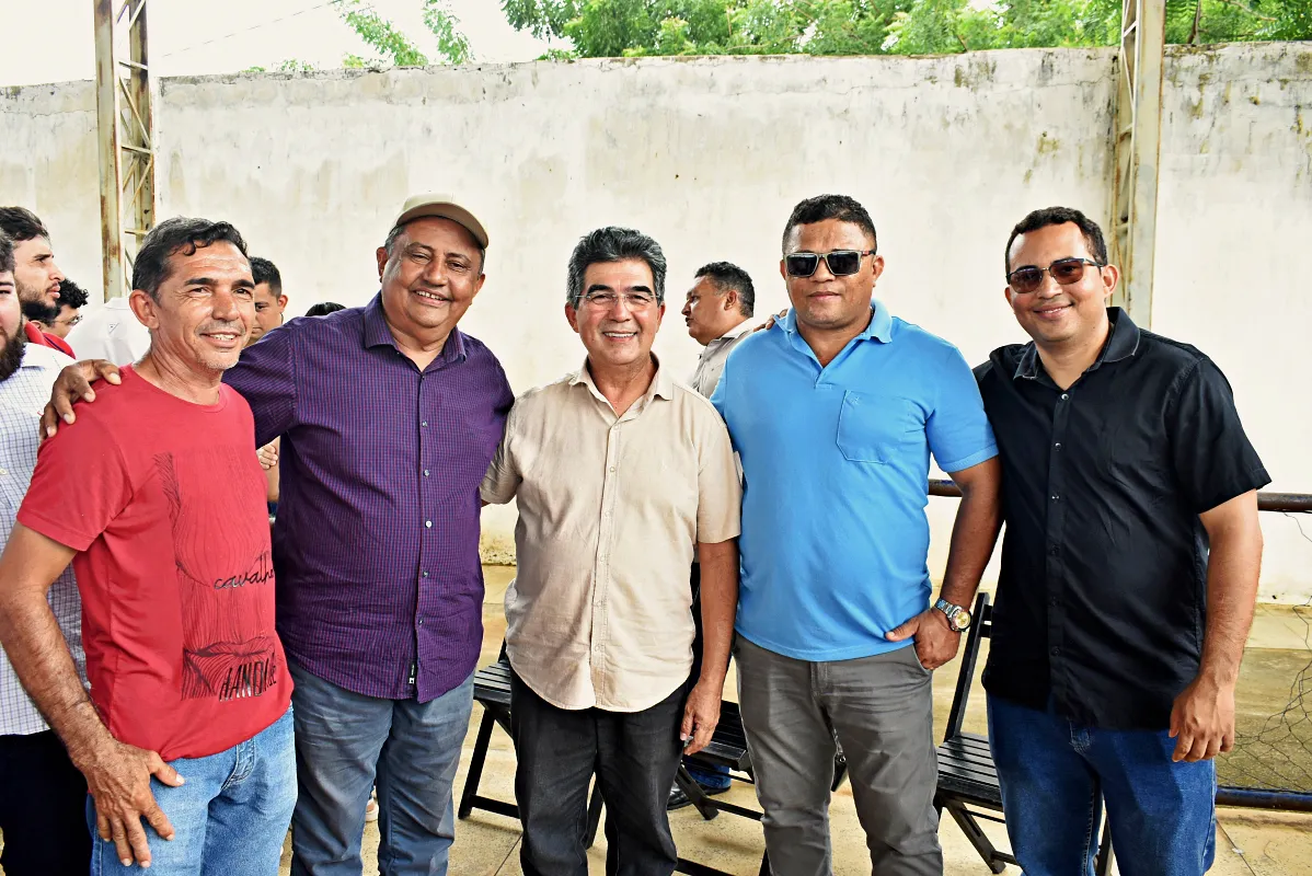 Itainópolis recebe 10 mil mudas de caju e vai distribuir para agricultores do município