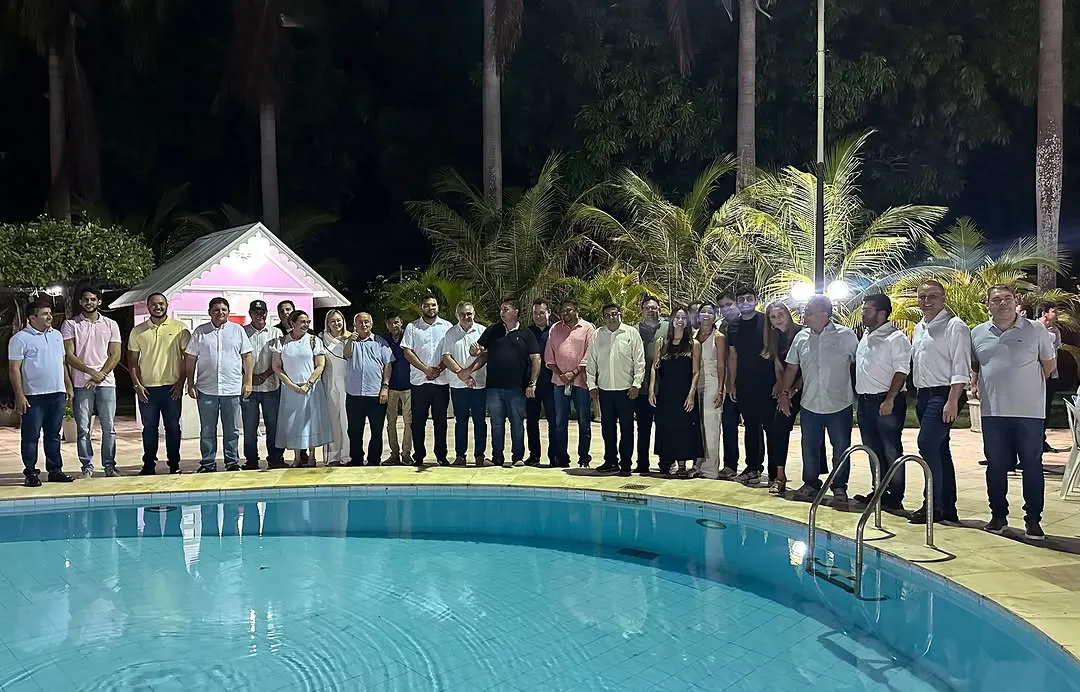 Júlio César dá pontapé inicial à campanha para o Senado com apoio massivo em Teresina