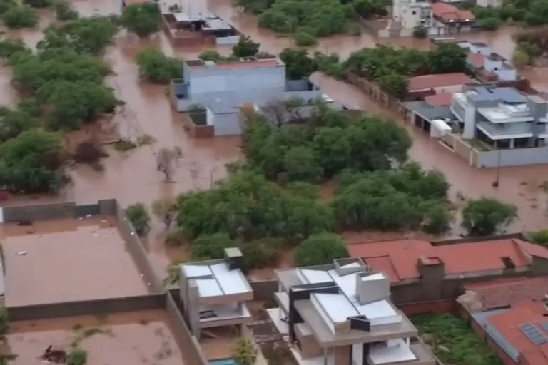 Chuvas intensas que atingiram Picos estavam dentro das previsões climáticas, afirma Defesa Civil