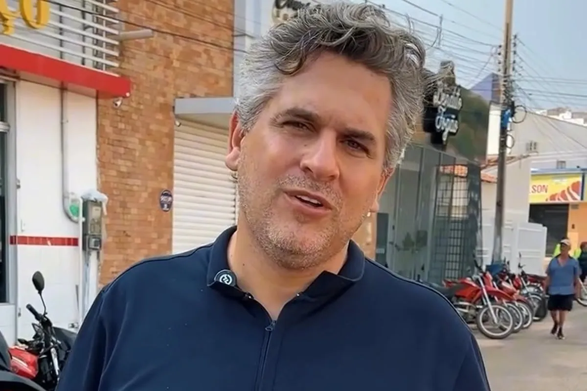 Pablo Santos esclarece nucleação e ensino integral em Picos e reforça compromisso com a educação