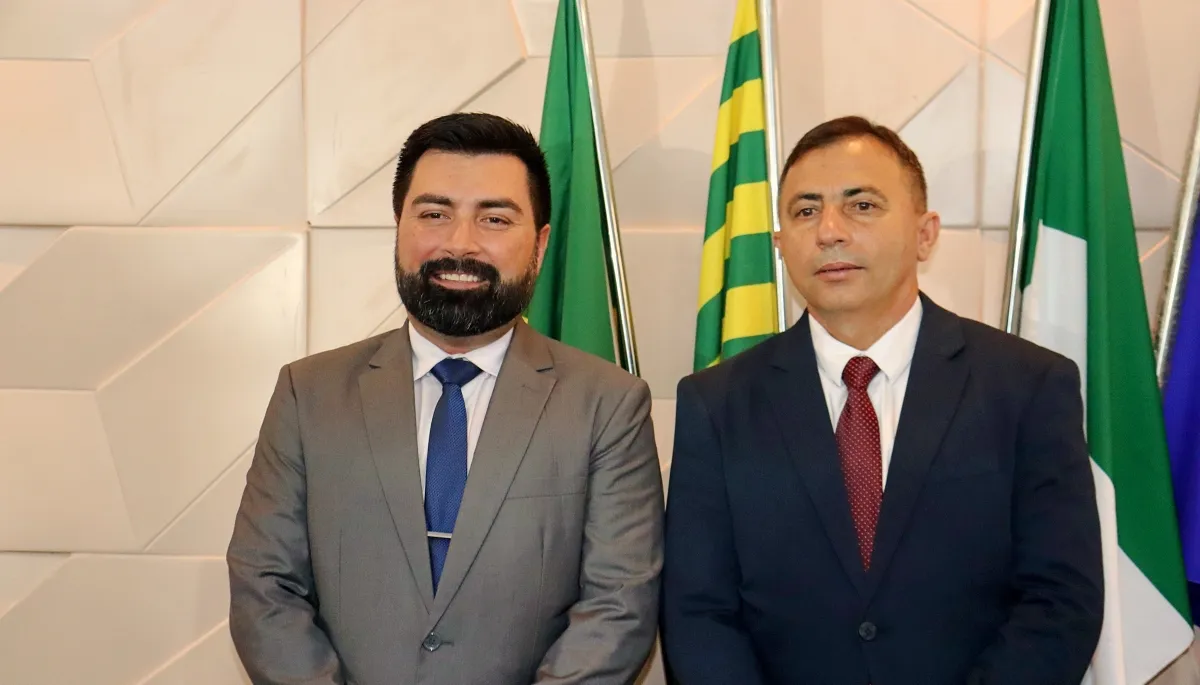 Magno Dantas e Josse de Belim tomam posse como prefeito e vice-prefeito de Simões