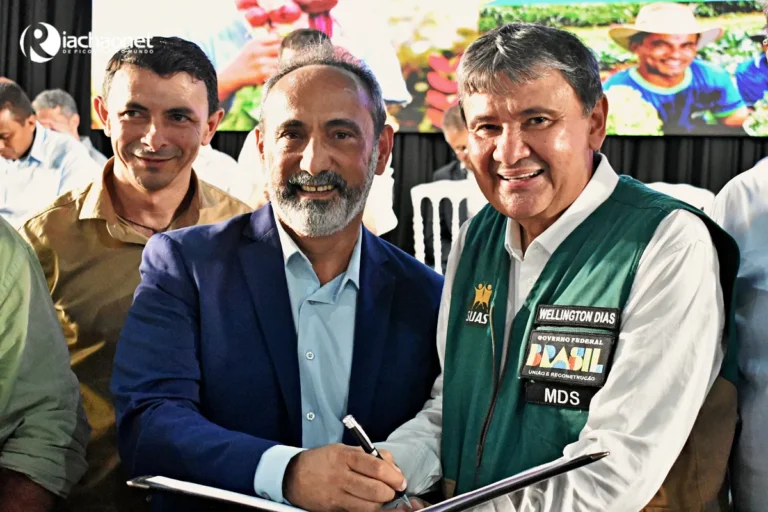 Santo Antônio de Lisboa | Prefeito Erivaldo Lopes participa de evento de lançamento do programa ‘Acredita no Primeiro Passo’