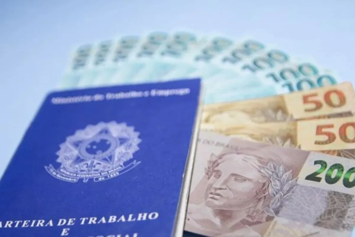 Novo salário mínimo começa a ser pago hoje
