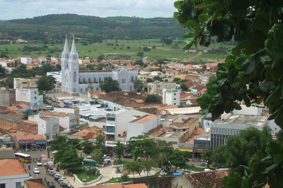 Procon autua supermercados em Picos durante fiscalizações