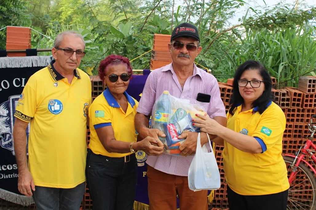 Lions Club de Picos faz entrega de cestas básicas, kits de limpeza e colchões para vítimas das chuvas