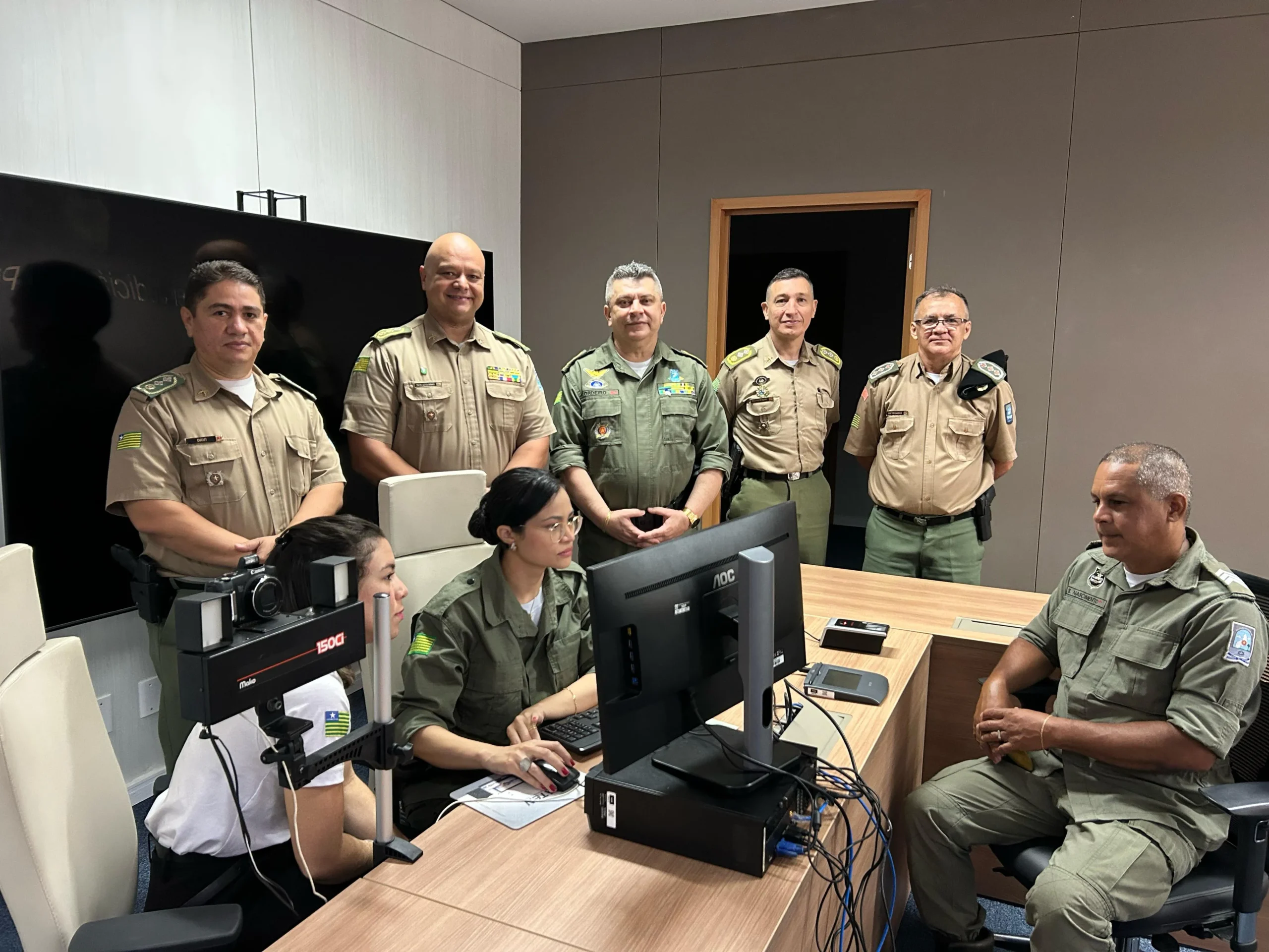 Polícia Militar realiza mutirão de emissão da nova carteira de identidade no TJ-PI