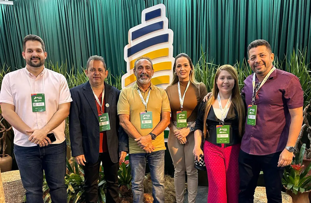 Santo Antônio de Lisboa: Prefeito Erivaldo Lopes, vice-prefeito Giovan Sousa e secretários municipais participam do evento Pactos pelo Piauí