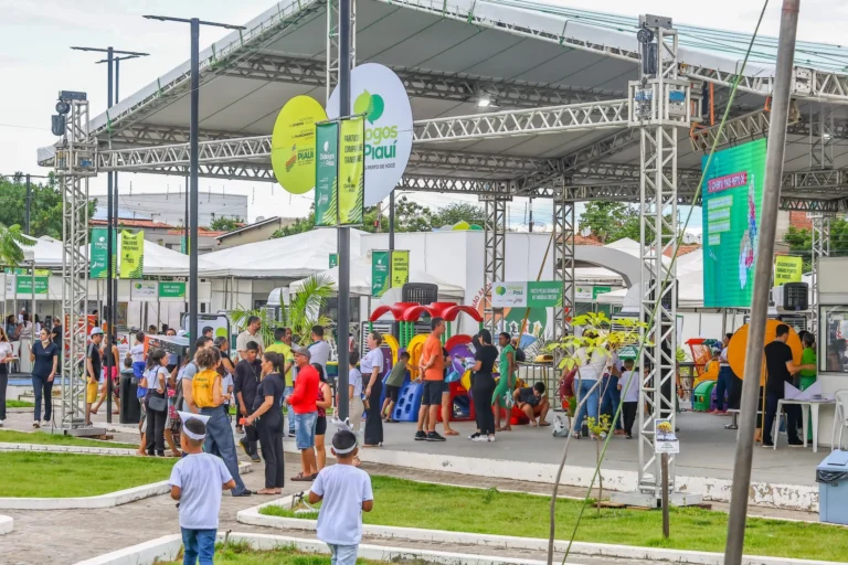 Diálogos pelo Piauí realiza quase 1.300 atendimentos em Picos no primeiro dia